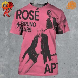 A t-shirt featuring a photo of Rose from BLACKPINK and Bruno Mars together.