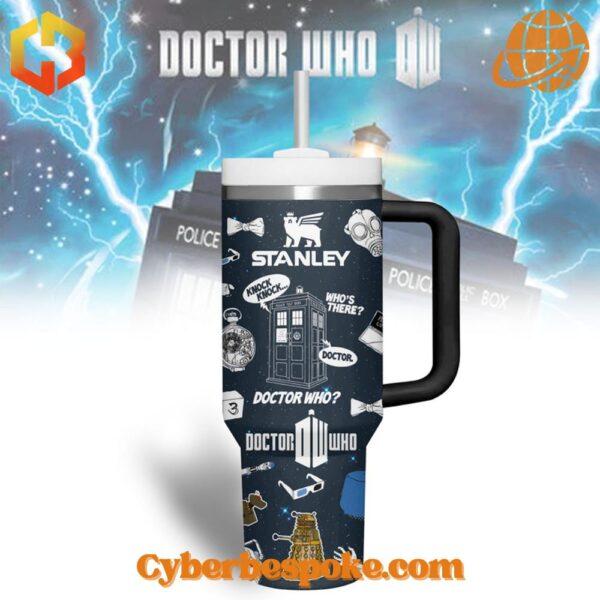 The perfect Doctor Who It's Bigger On The Inside Tumbler Oz for keeping drinks hot or cold, wherever you go.