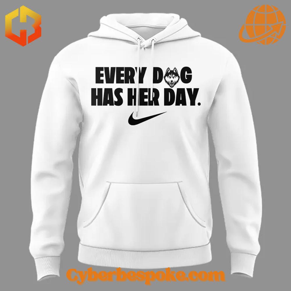 Uconn Huskies Women's Basketball Blanca Quiñonez Hoodie The Uconn Huskies Women's Basketball Blanca Quiñonez Hoodie combines a modern fit, premium texture, and breathable comfort